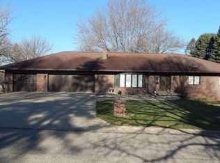 618 N 4th Ave, Coon Rapids, IA 50058