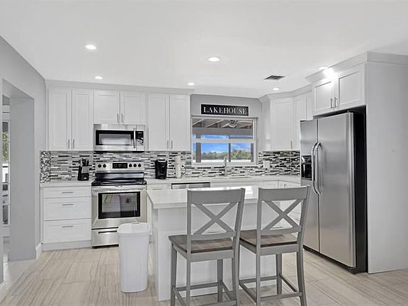 3rd image of 3800 SW 55th Ave