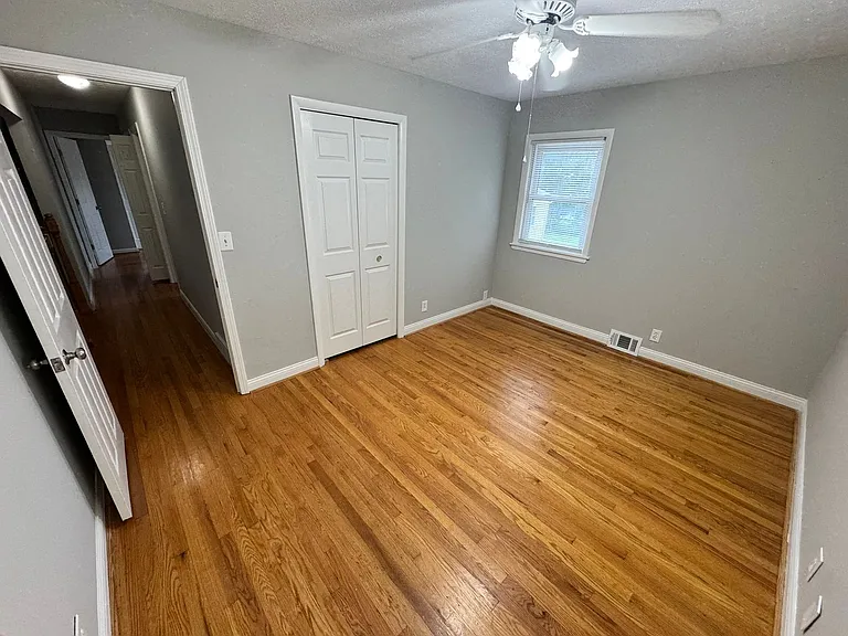8016 Broadfern Dr — Photo 20