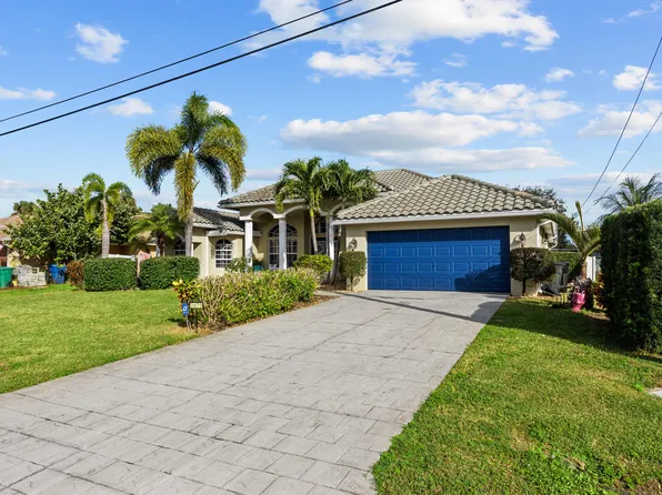 2670 SW Cadet Circle, Port St Lucie, FL 34953