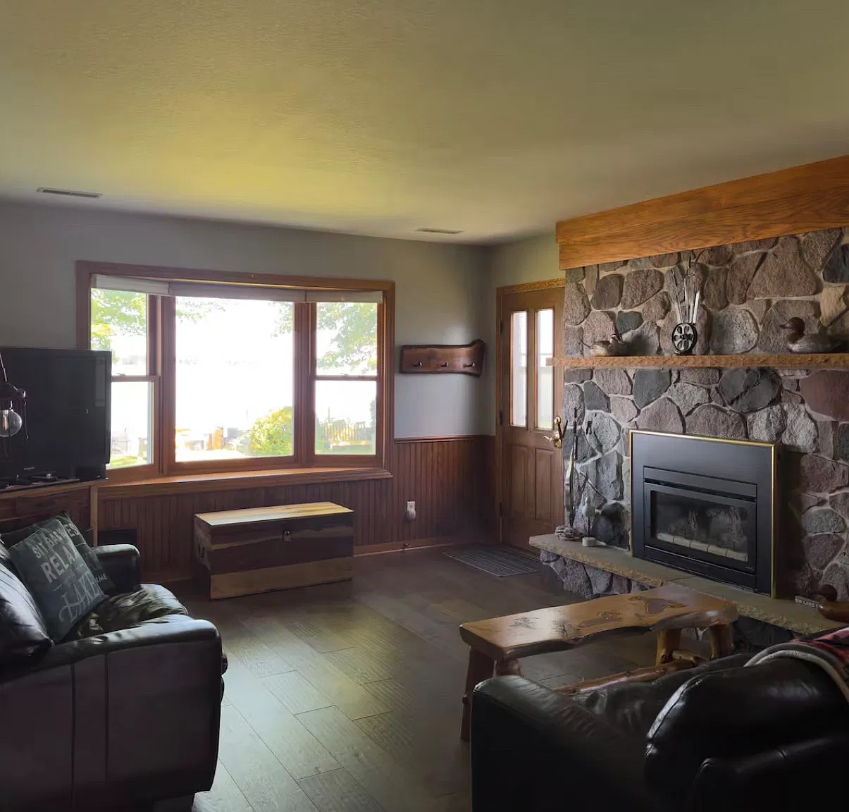 Sunset Point Ln, Oshkosh — Photo 4