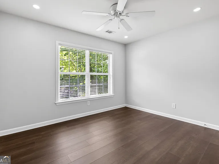 28 Stonehenge Ct — Photo 35