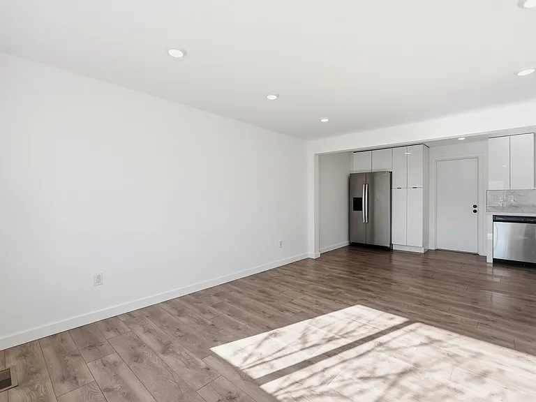 73 Macarthur Ave #1 — Photo 15