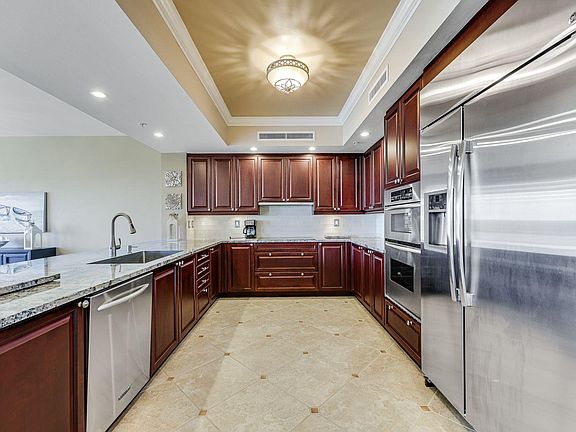 5th image of 1050 Borghese Ln APT 605