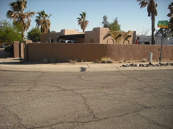 2nd image of 3901 W Sunny Hills Pl