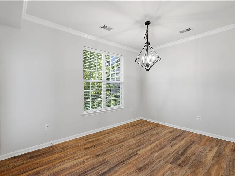 21228 McFadden Sq #314 — Photo 18