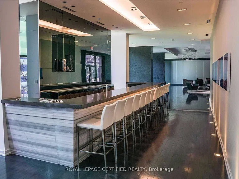 38 Grenville St #3210 — Photo 23