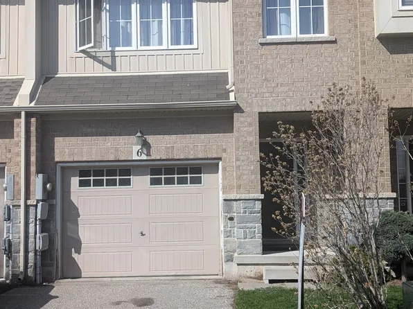 170 Beach Blvd #6, Hamilton, ON L8H 6V9