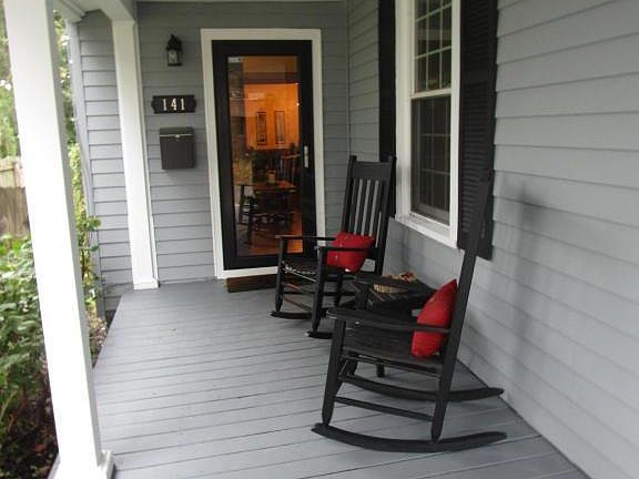 3rd image of 141 N Walnut St