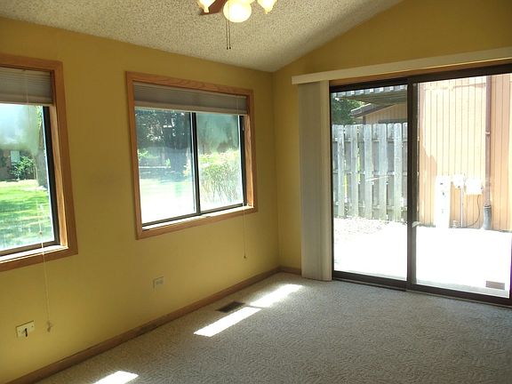 5th image of 1209 Lakewood Dr
