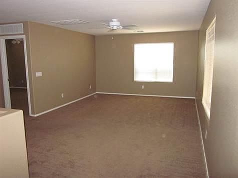 3rd image of 1051 E Desert Holly Dr