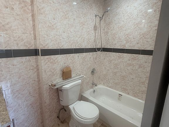 5th image of 94-01 199th St #2