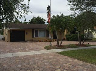 10475 SW 96th St, Miami, FL 33176