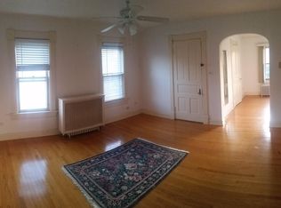 147 N Maple Ave #2, Elmhurst, IL 60126