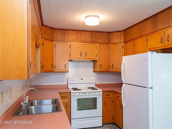 4th image of 601 W Park Ave