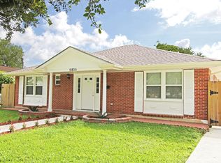 5835 Pratt Dr, New Orleans, LA 70122
