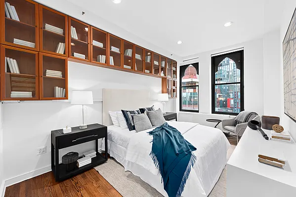 Sold by Compass | media 7