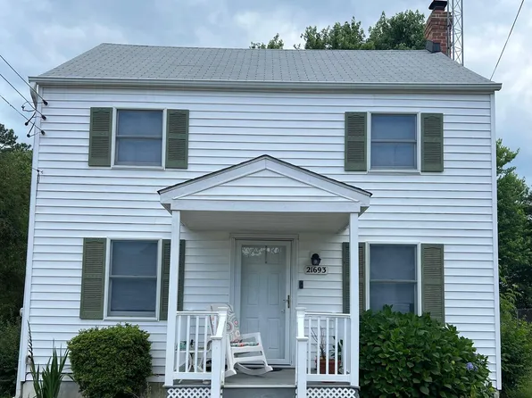 21693 Saratoga Dr, Lexington Park, MD 20653