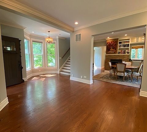 2nd image of 410 N Ashland Ave