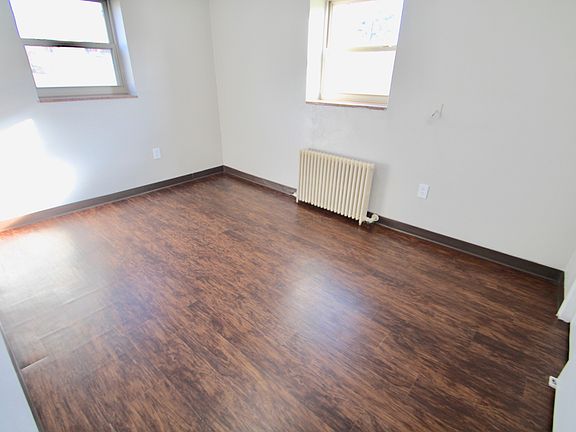 5th image of 290 W College St #1B-1Ba