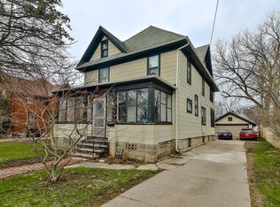 1038 Prairie Ave, Beloit, WI 53511