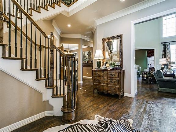 4th image of 3833 Brookfield Dr