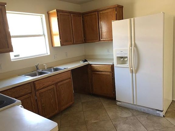 4th image of 1827 Hannah Dr