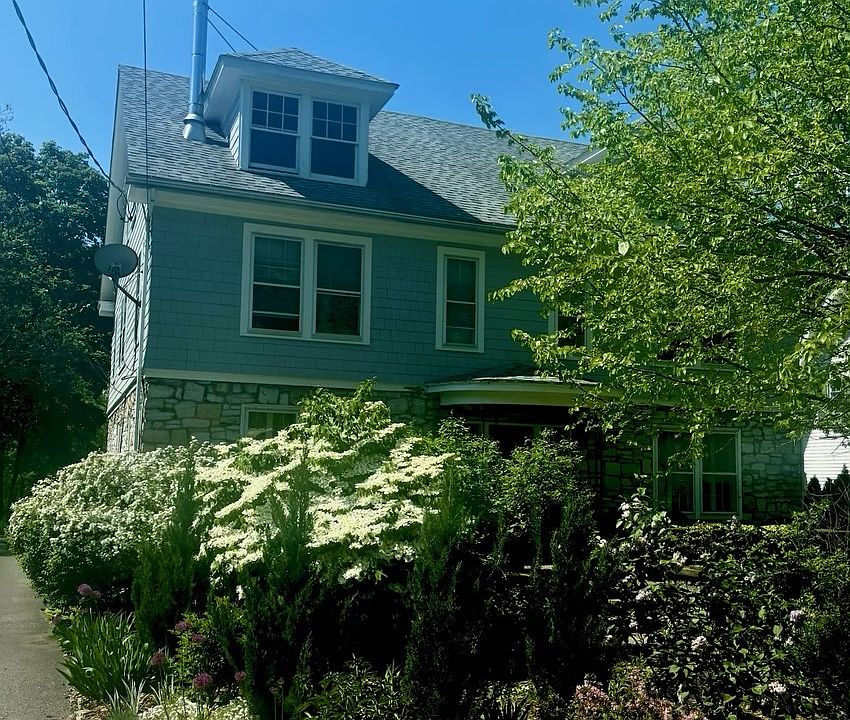 1st image of 85 Glenwood Blvd