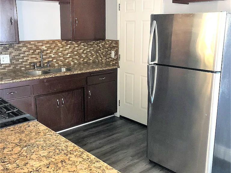 850 S Rosemead Blvd #5 — Photo 6