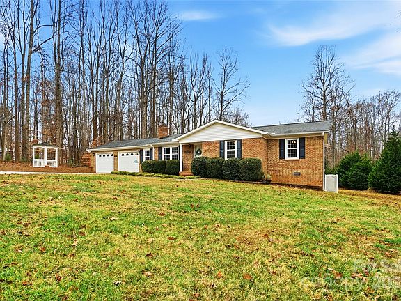 2nd image of 150 Beth Dr