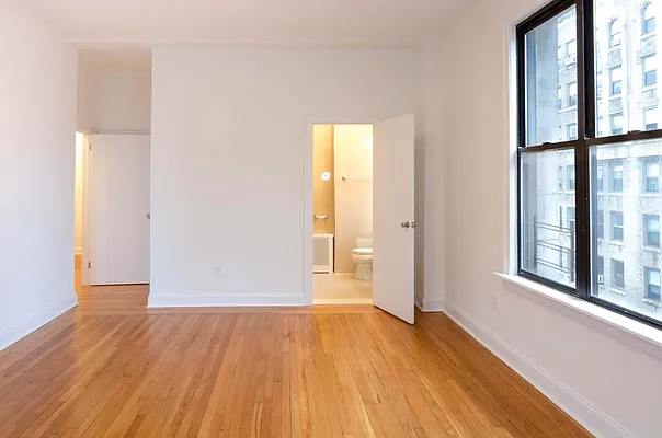 Rented by Rachel Realty | media 19
