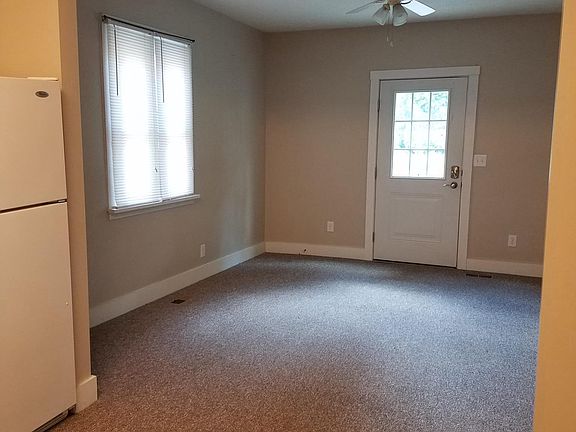 5th image of 224 Broadway E APT B