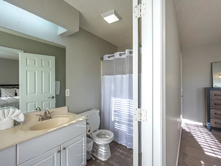 Summerlyn Place — Photo 85