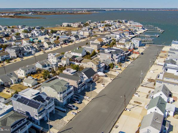 326 N 5th St, Surf City, NJ 08008