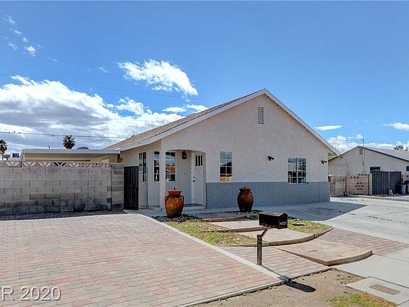 5th image of 4725 E California Ave