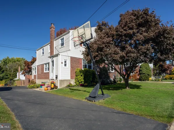 760 Oak View Rd, Ardmore, PA 19003