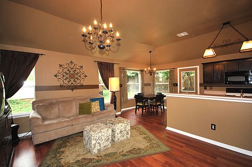 1st image of 1572 Parkfield Cir