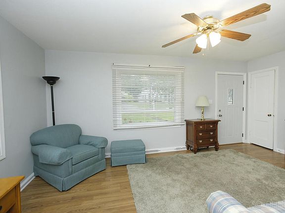 121 lincoln st-101