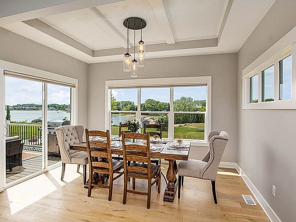 4th image of 6143 W Bay Ct