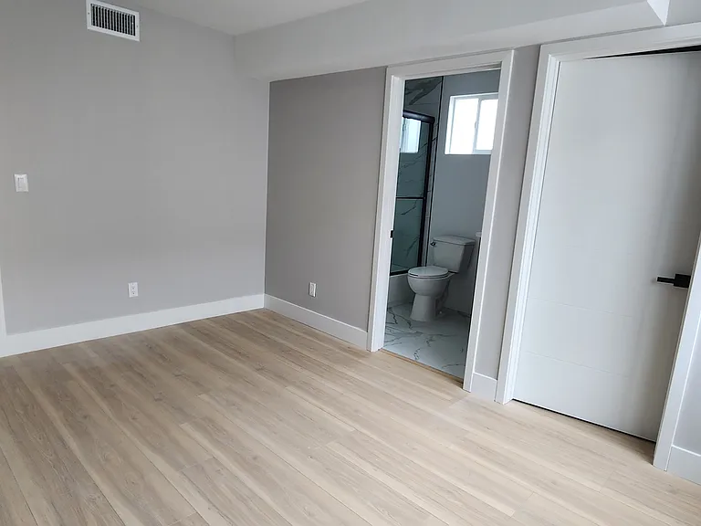 5729 Klump Ave — Photo 20