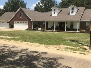 1300 Lester Ln, Trumann, AR 72472