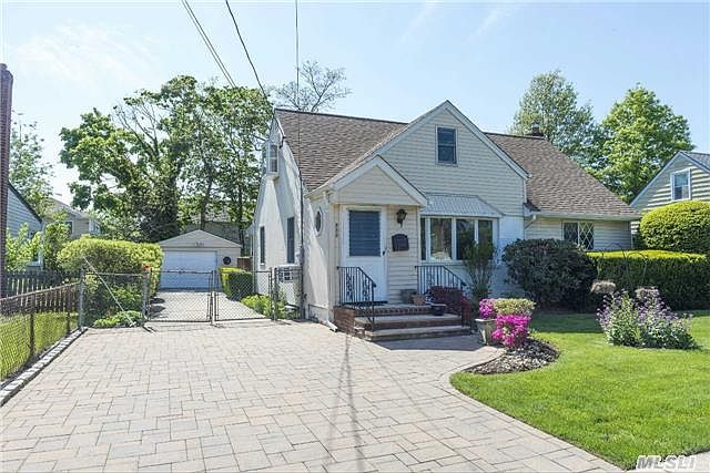 1st image of 888 Winthrop Dr