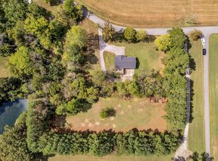 6325 Greenbrier Cemetery Rd, Greenbrier, TN 37073