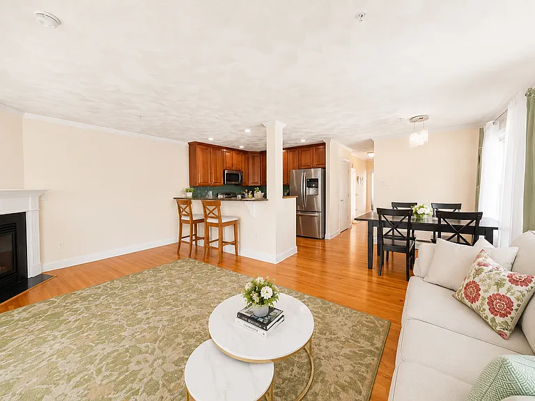 360A Charles St #1 — Photo 10