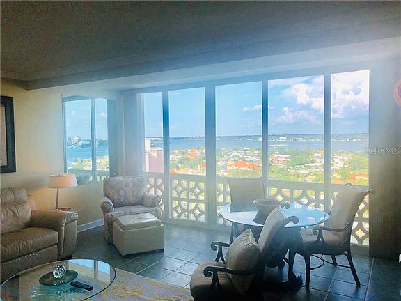 3rd image of 31 Island Way APT 1202