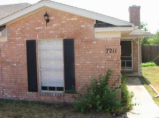 7211 Lake Country Dr, Fort Worth, TX 76179
