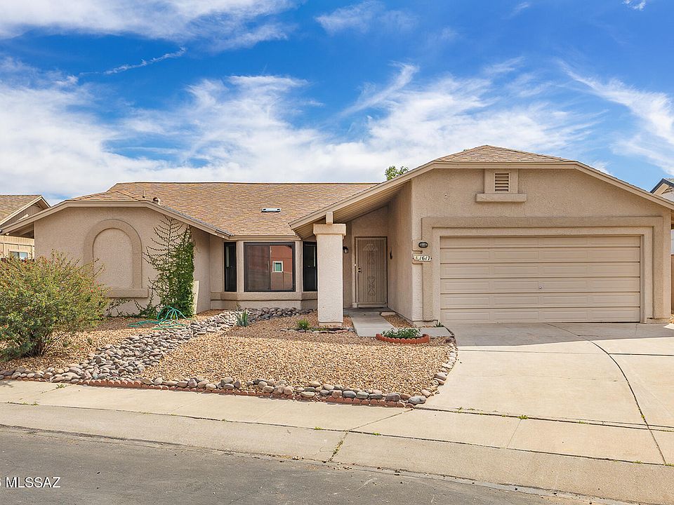 1st image of 1617 W Canyon Shadows Ln