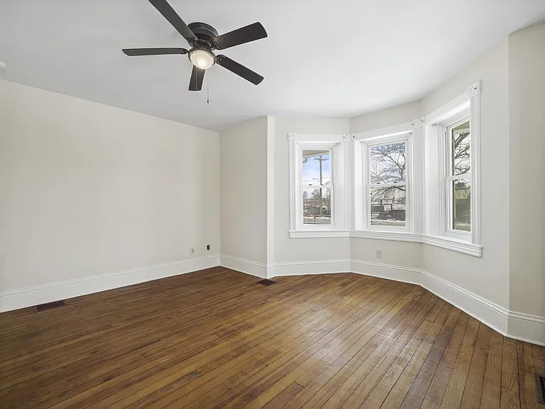 1001 Pope Ave — Photo 5