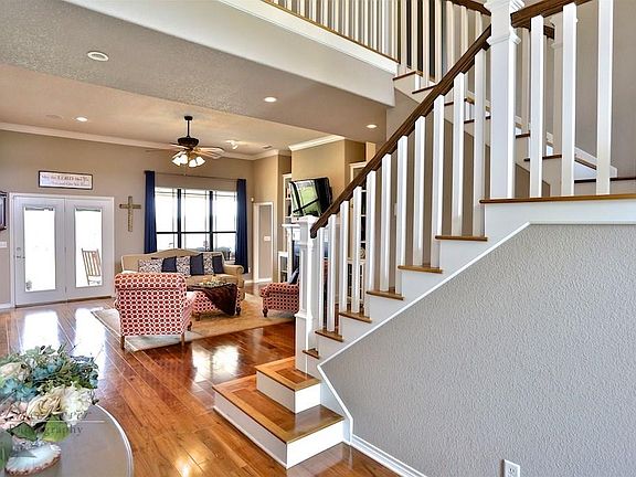 3rd image of 1409 Glen Eagles Ct