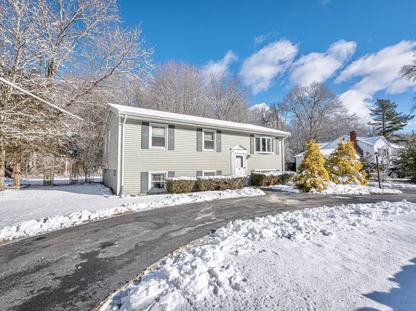 168 Bridge St, Raynham, MA 02767